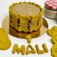 tarta de pescado para perros cumpleaños